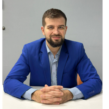 Никита Хохлов